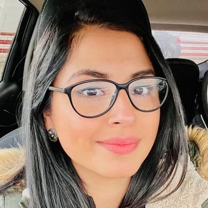 Meet your Posher, Maria